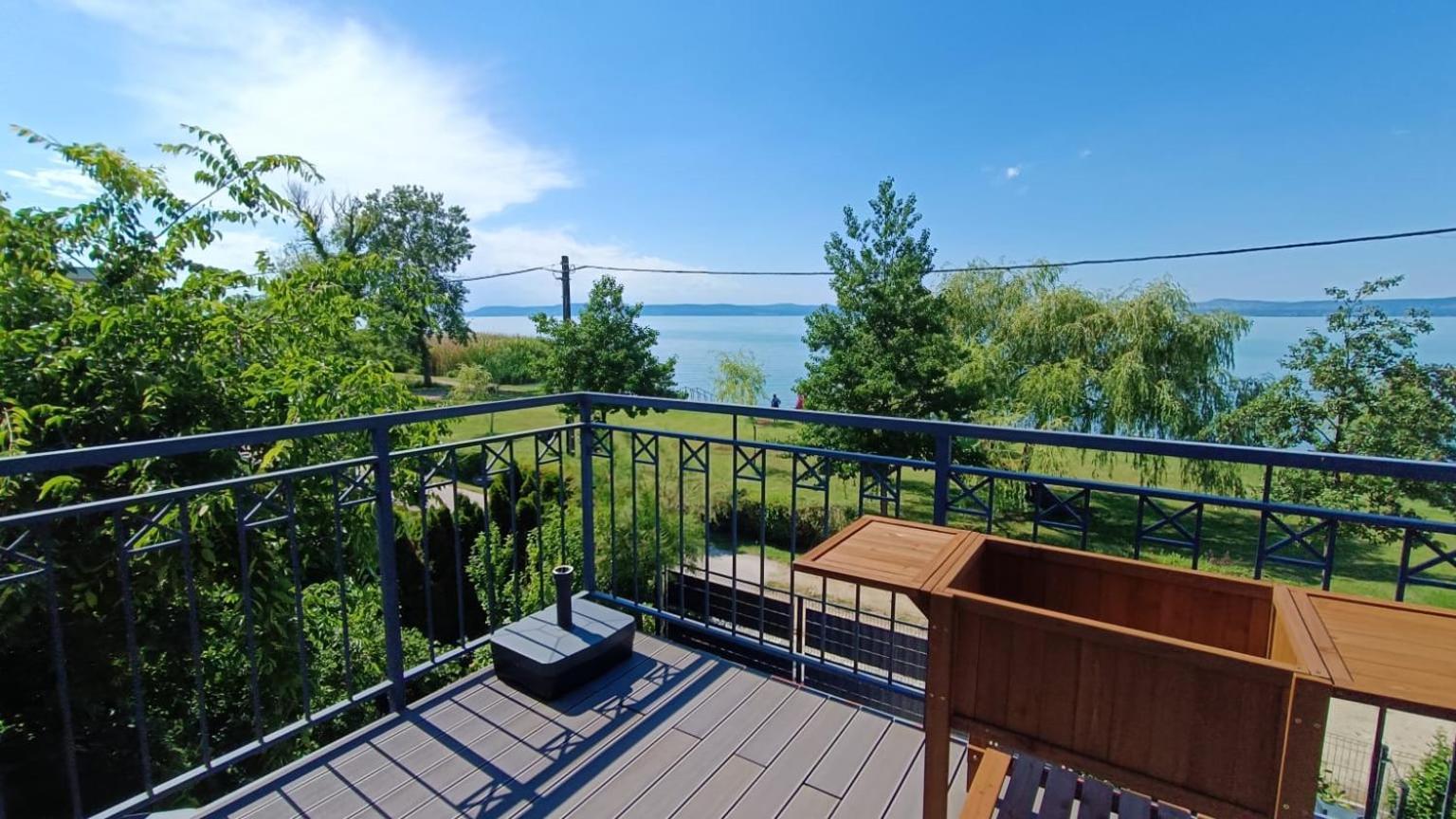 Traumlage Direkt Am See Balatonszárszó Eksteriør billede